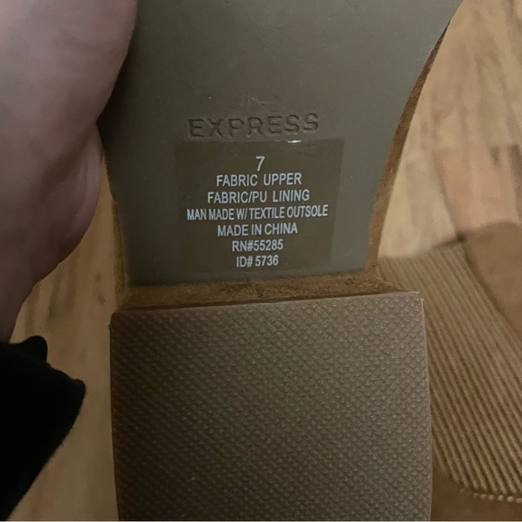 Express Women’s Ankle Booties Small Heel - Picture 2 of 6